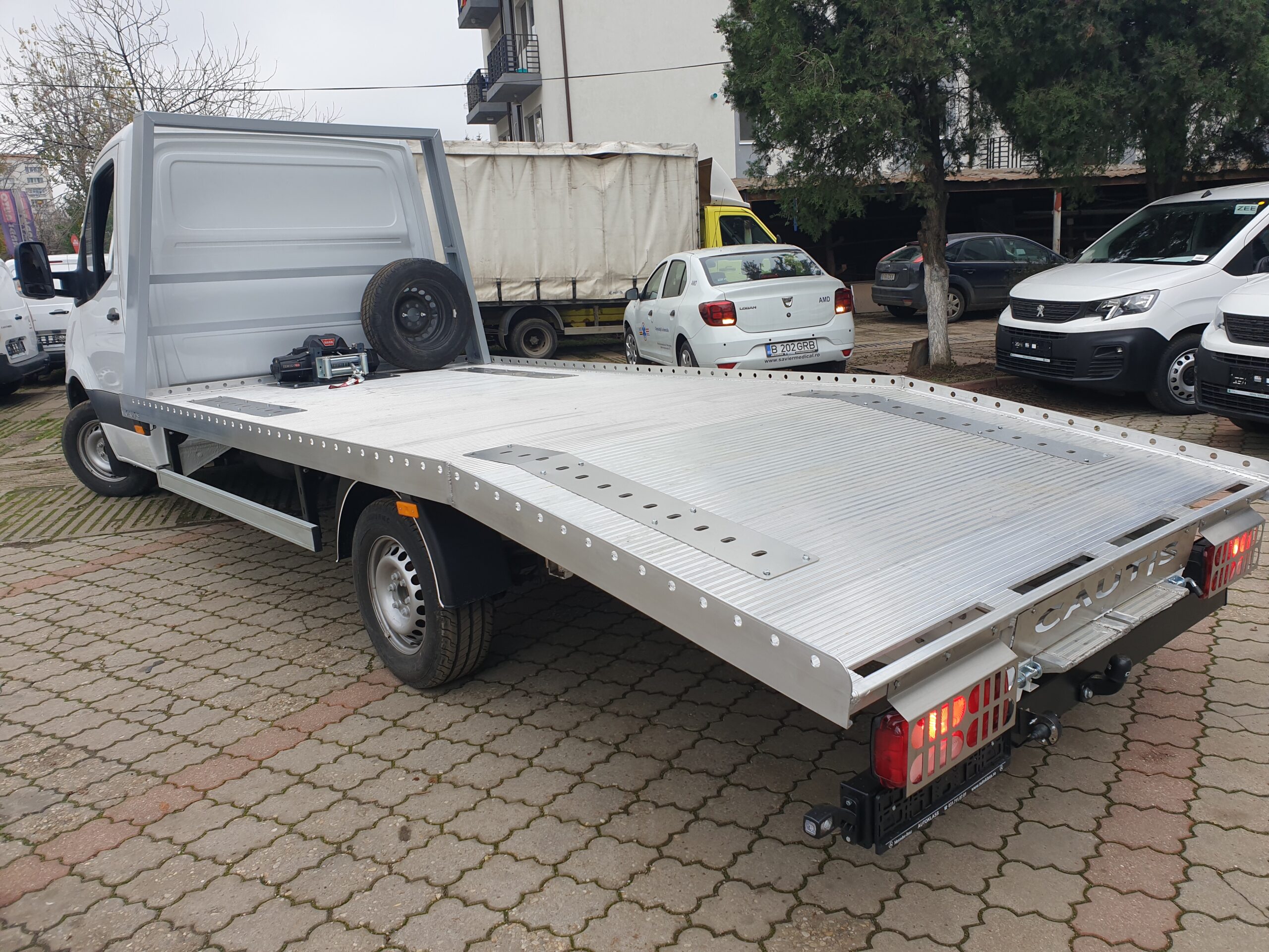 carosare autoutilitare, carosari autoutilitare, carosare utilitare, carosare auto, carosari auto, carosare prelata, carosare furgon, carosare frigorifica, suprastructuri autoutilitare, carosare vehicule comerciale, carosare transport marfa, producator carosari autoutilitare, carosare platforma auto, modificare autoutilitara, carosare profesionala, transport marfa, autoutilitare carosate, suprastructuri auto, carosare personalizata, carosare camionete